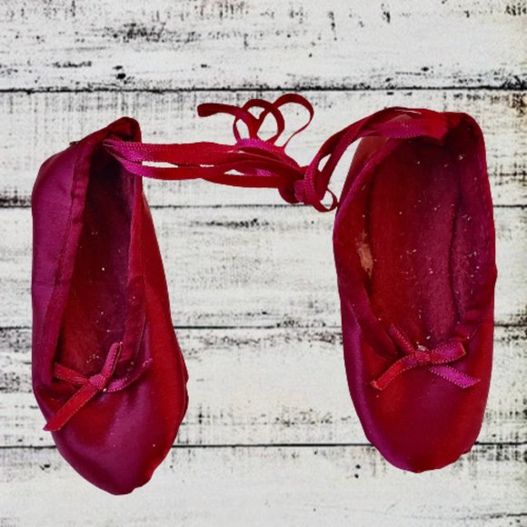 Ballet Slippers Christmas Ornament Ballerina Dancing RED FABRIC Vintage TAIWAN - Picture 8 of 8